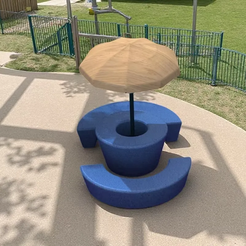 Set Moderno da Esterno con Tav - Kids Outdoor Table With Umbrella recensione e prezzo